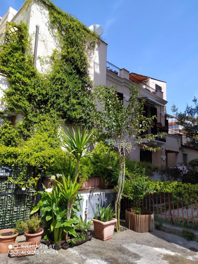 San Francesco Centro 3*